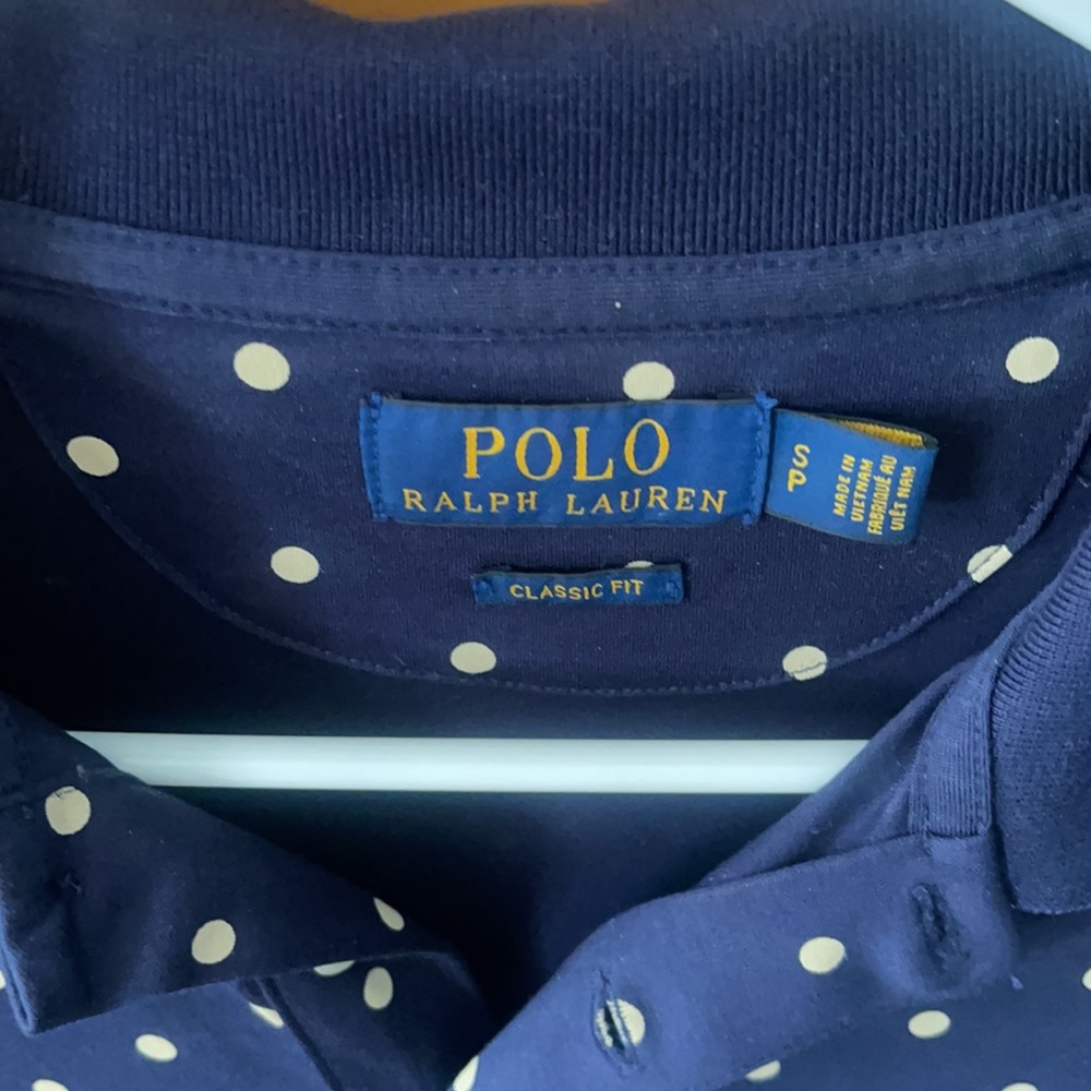 Polo - Picture 2 of 2